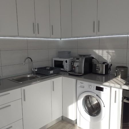 Sara Apartman Livezeni  Extérieur photo