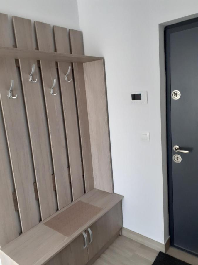Sara Apartman Livezeni  Extérieur photo