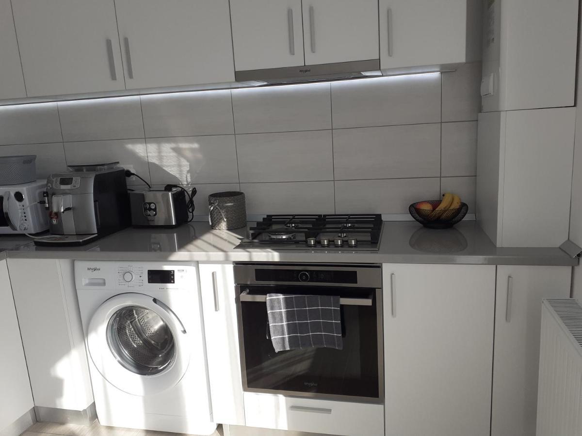 Sara Apartman Livezeni  Extérieur photo